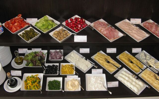 Hotel Wilanów Warszawa by DeSilva