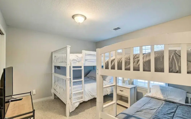 Klamath Falls Home w/ Resort Amenities! - фото 5