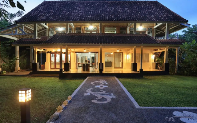 Pondok Anggrek Putih