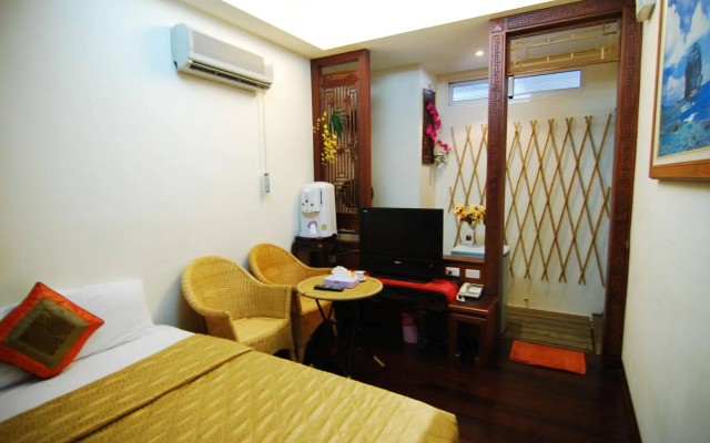 Ming-Jun Holiday Inn
