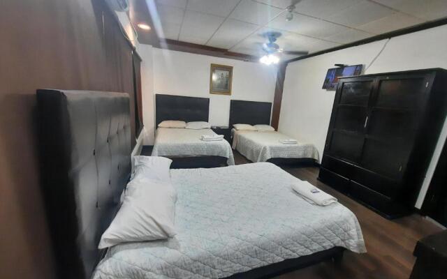 Hotel Garcias Suites - фото 3