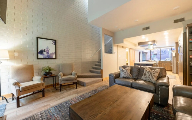 Steps to Ski Trails! Stay at Park Avenue 256 w/ Hot Tub & Pool