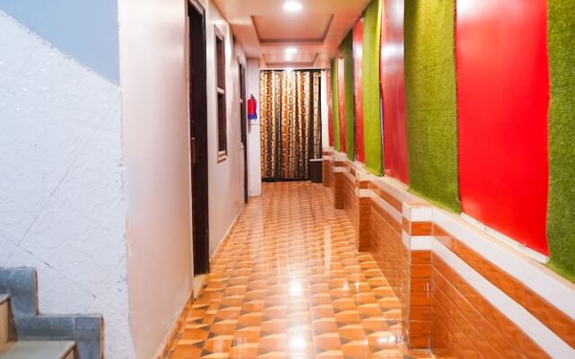 Roomshala 039 Hotel Rk