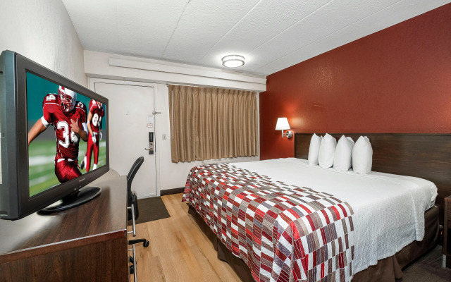 Travelodge by Wyndham Peoria