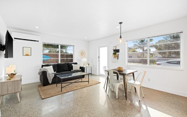 Modern Downtown Bungalow