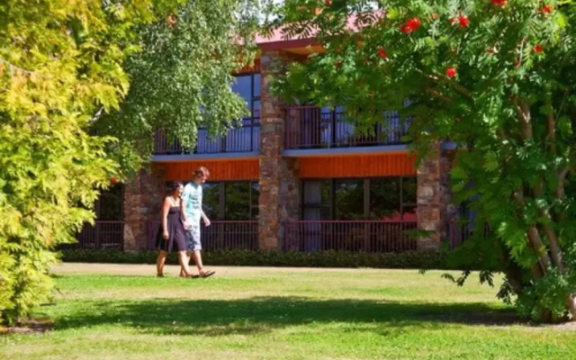 Mackenzie Country Hotel