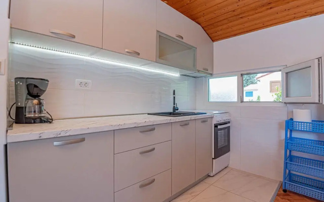 Amazing Home in Jadrija With Wifi and 2 Bedrooms