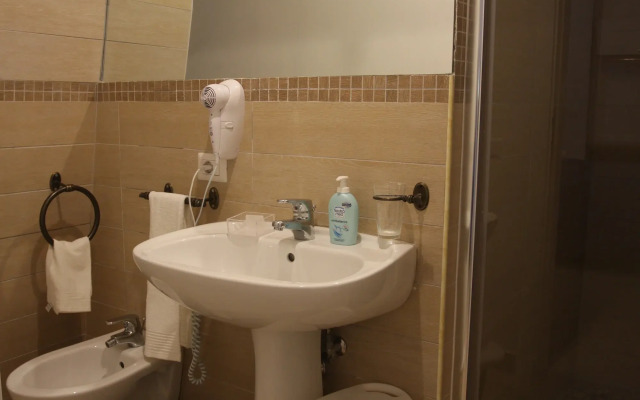 Base Napoli B&B