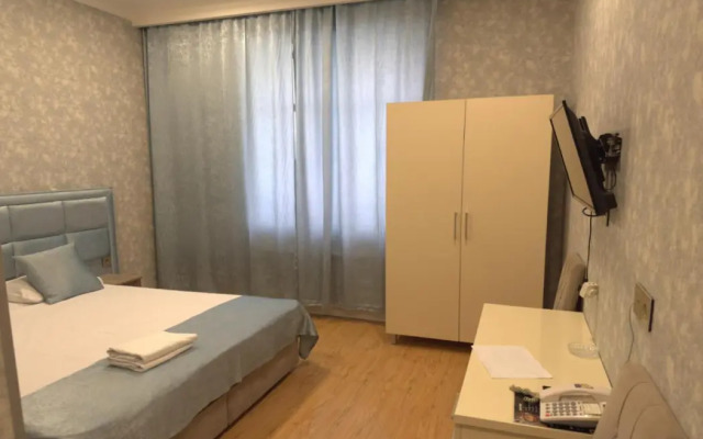 Eleon Hotel