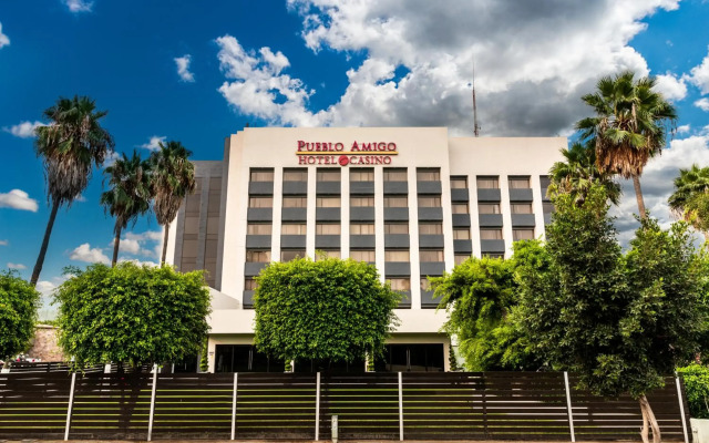 Hotel Pueblo Amigo Plaza & Casino