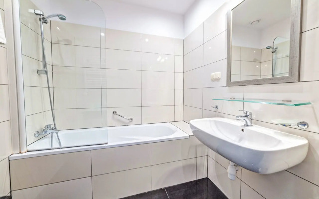 Don Prestige Residence