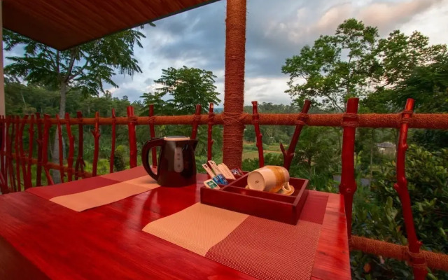 Ëlla Breeze Homestay