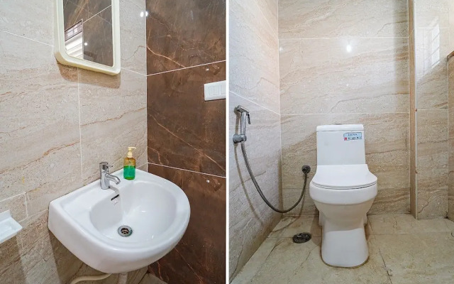Fabhotel Sv Home Stay
