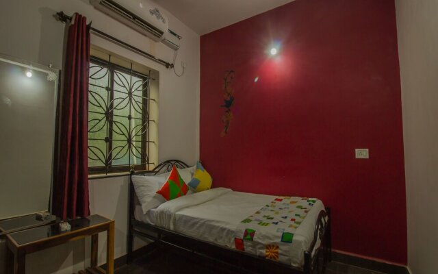 OYO 16501 Home Cheerful 2BHK Morjim Beach