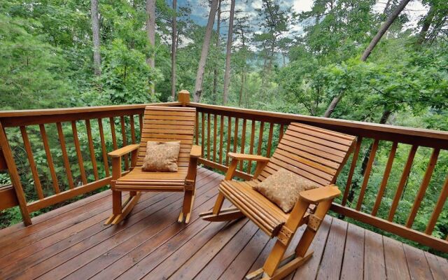 Big Pine Lodge - Six Bedroom Cabin