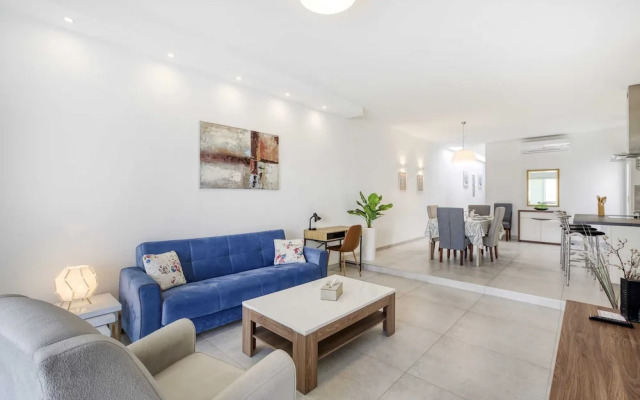 Gzira Penthouse