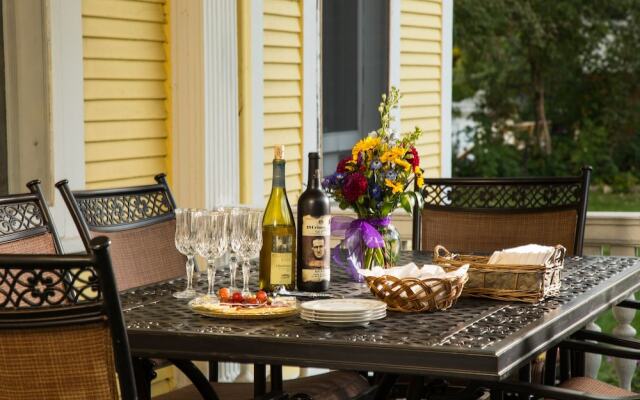 Ringling House Bed & Breakfast