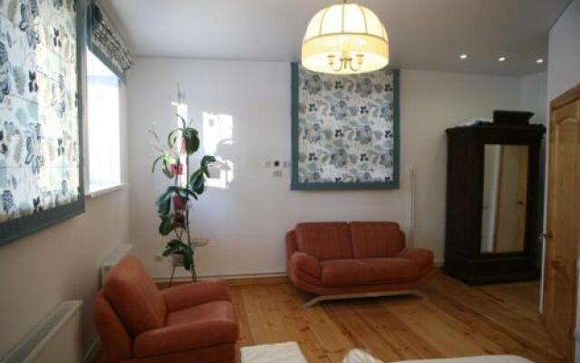 Domashniy Pansion Ponka House