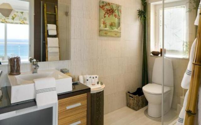 Cali Luxury Suites And Suites Bed And Breakfast