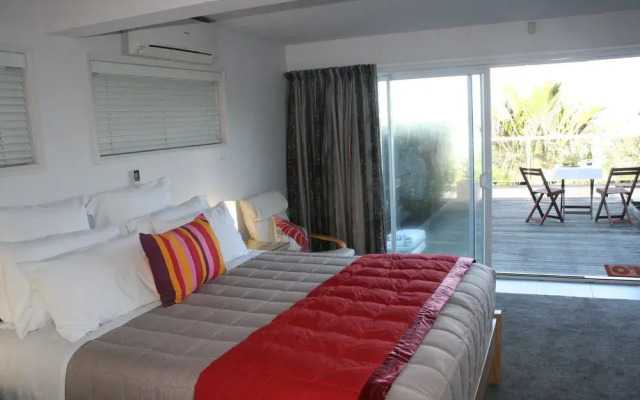 Russell View Apartments