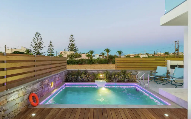 Majestic Villa in Pigianos Kampos with Private Pool