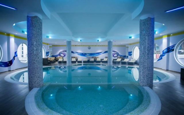 Campus Alba at Hotel Castello Mare