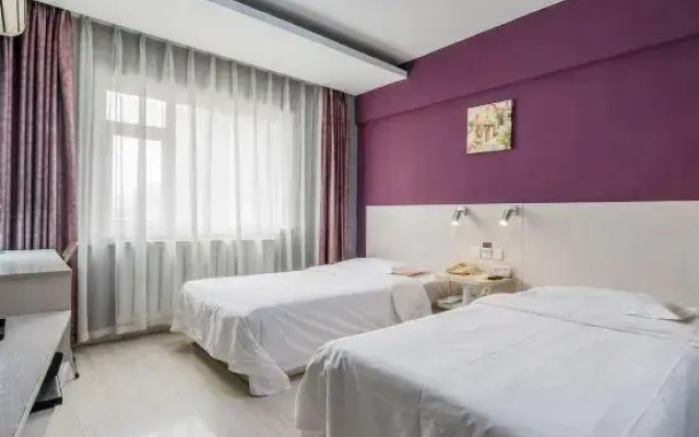 Super 8 Hotel (Lanzhou Dongfanghong Metro Station)