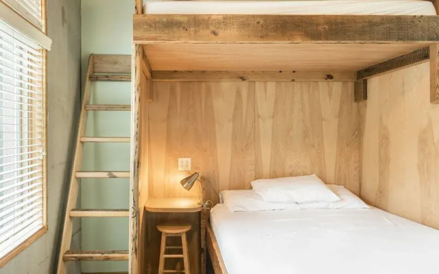 The Crash Pad - An Uncommon Hostel