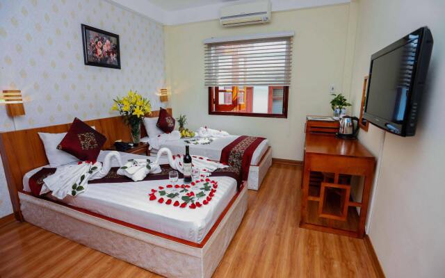 The Queen hotel & Spa