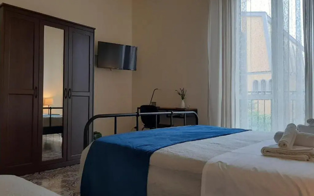 RUNFULIA Apartments & Rooms