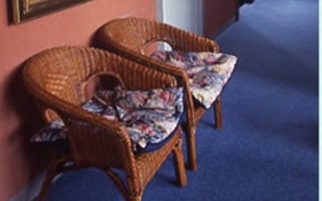 Arabian Art Hotel & Gallery