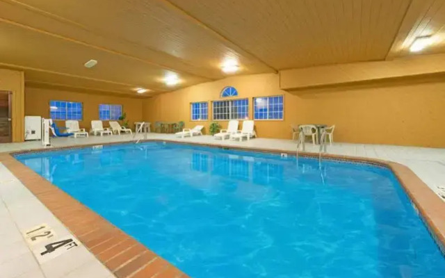 Cameron Days Inn
