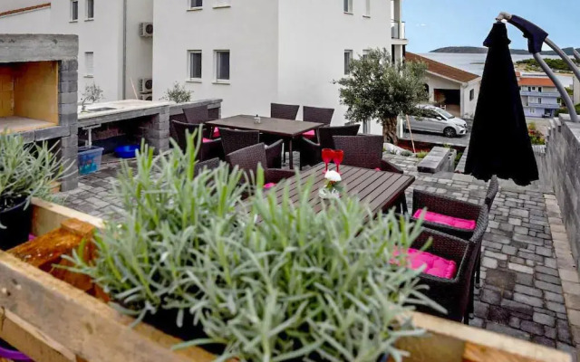 Nice Apartment in Sibenik With Wifi and 2 Bedrooms