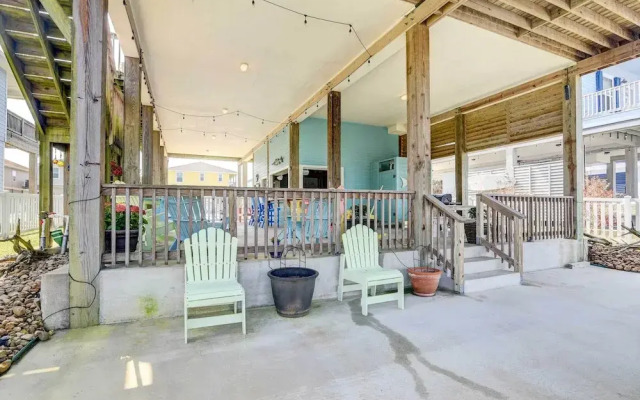 Stilted Galveston Vacation Home w/ Canal Views!