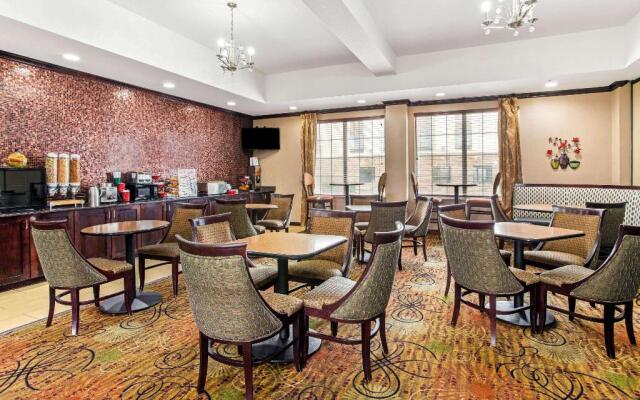 La Quinta Inn And Suites Burleson