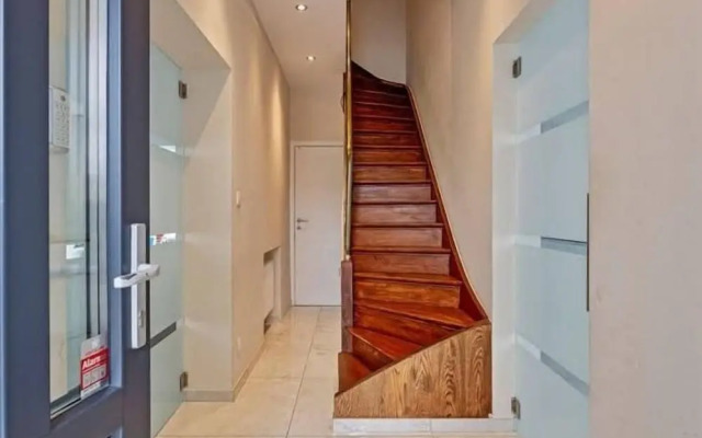 The Beautiful White House