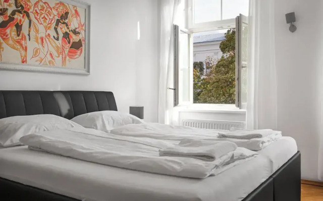 Perfect 7BR Stay Near Hauptbahnhof