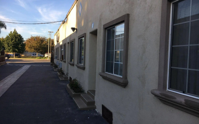 Pacifica Motel
