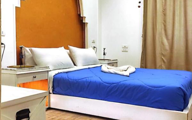 Paris Hotel