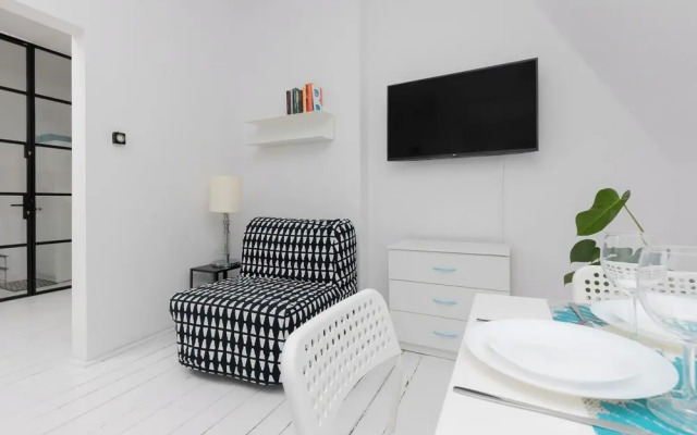 Bright Studio Szczuczyńska by Renters