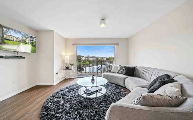 The Urban Oasis Serene Views!