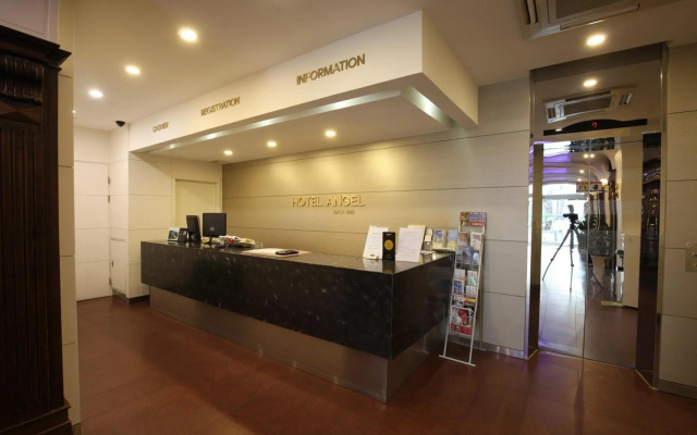 Angel Hotel
