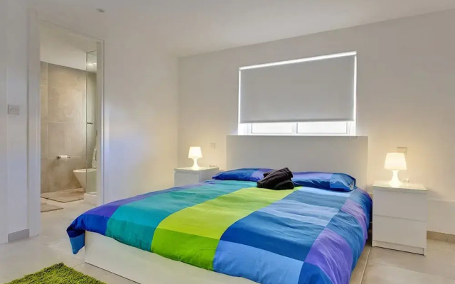 Marvellous Seafront Apartment in the Best Location