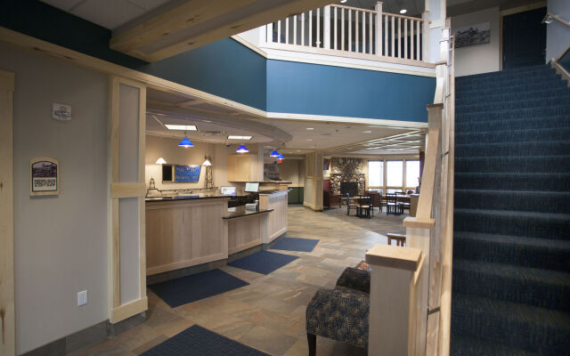 Park Point Marina Inn