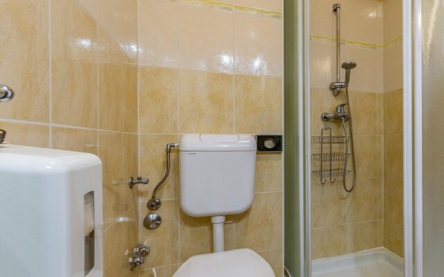 Alluring Apartment in Banjole near Beach & Island