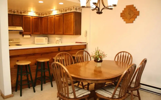 Mountainwood Condominium 103 - 2 BR