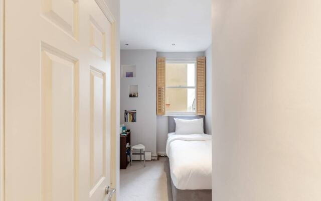 Stunning 2 Bed Apt, Sleeps 3 In Kensington