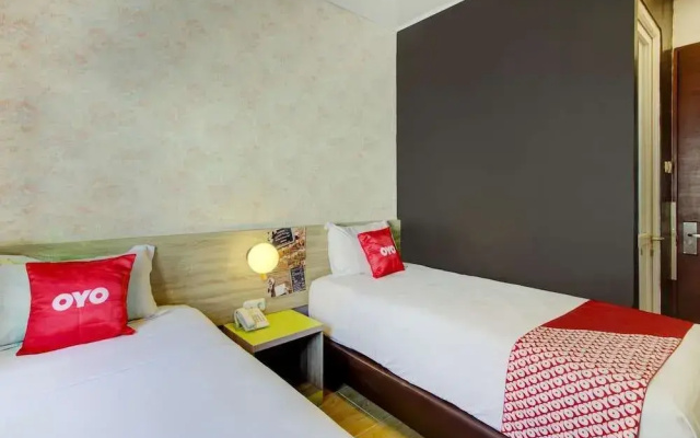 OYO 4005 Bunga Dahlia Guest House