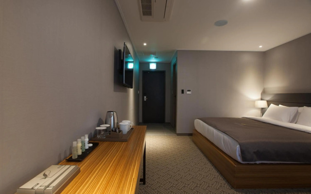 GNB Hotel