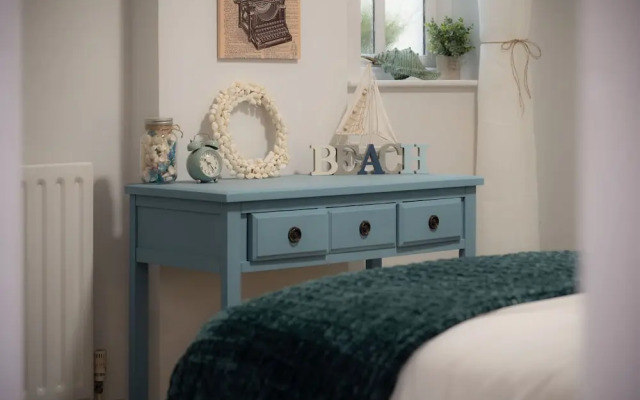 The Sand Castle - 2 Bedroom Apartment - Tenby